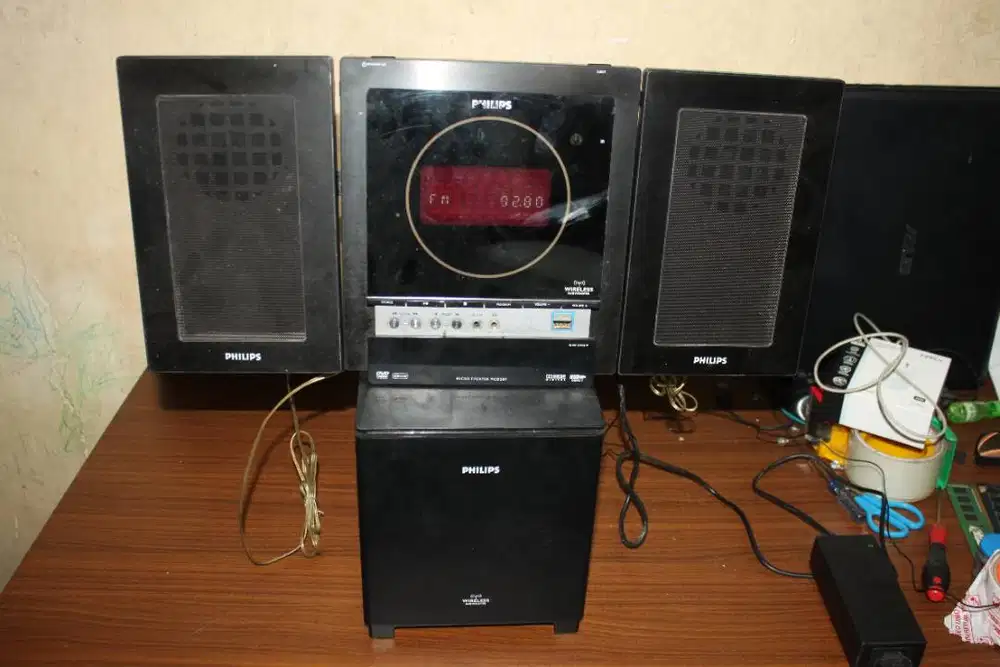 Micro Theater PHILIPS MCD289 + Subwoofer Wireless