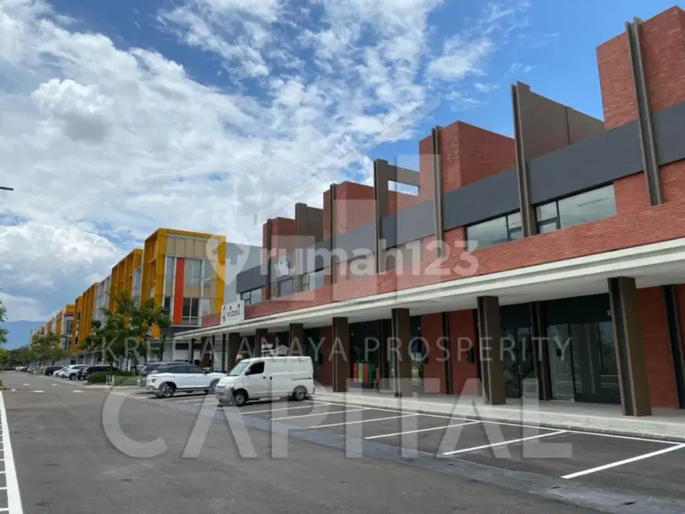 Ruko 3 Lantai 100 Persen Baru di Summarecon Bandung