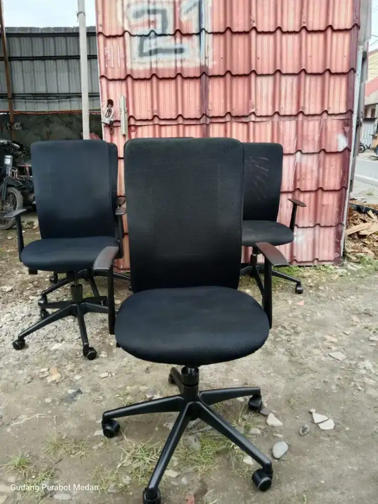 Kursi kantor jaring
