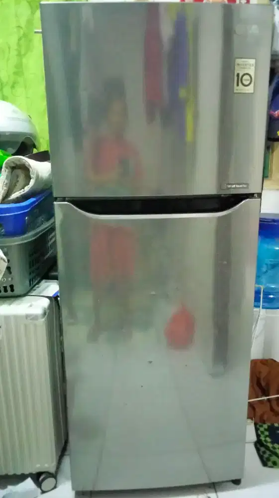 Kulkas LG 2 pintu jual cepat