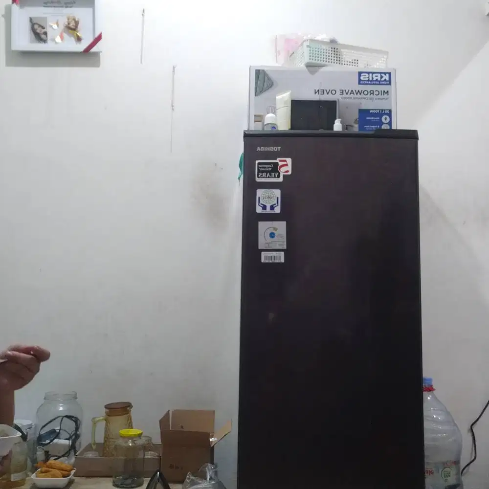 Tosiba satu pintu. Pemaikaian 6 bulan