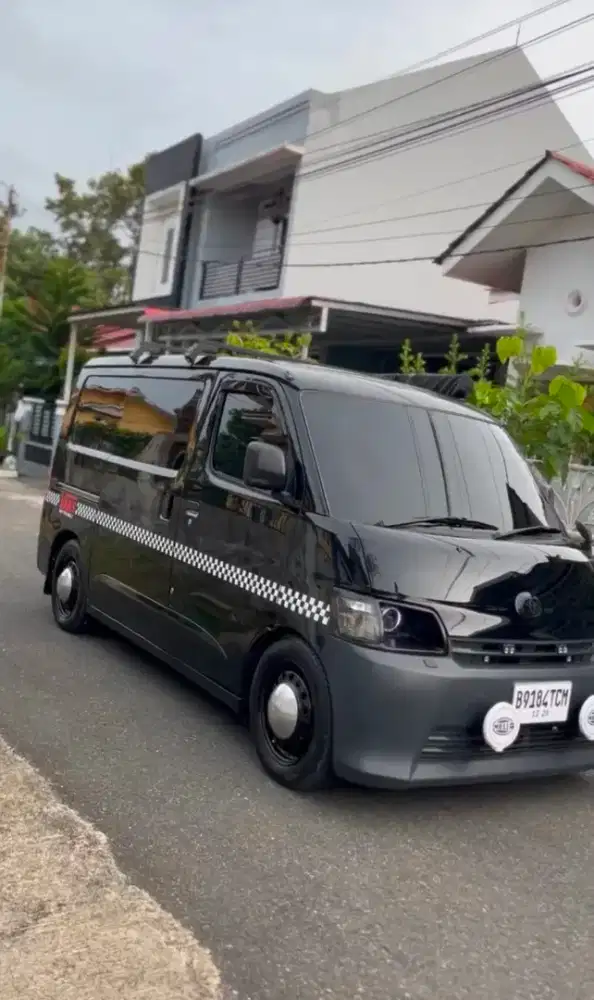 Grandmax bv convert town ace
