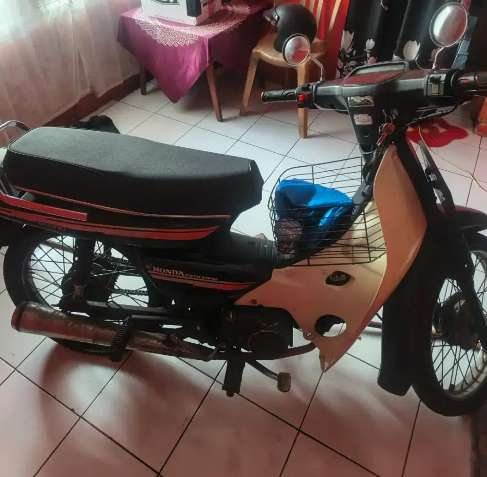 ASTREA GRAND 2002