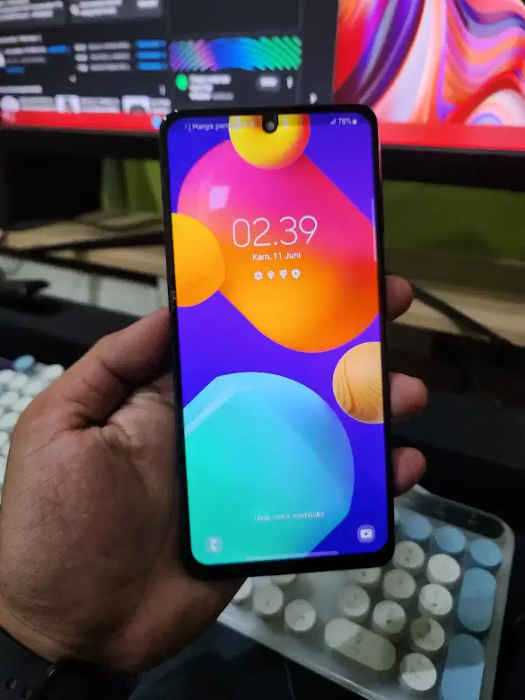 Samsung m62 8/256 gb