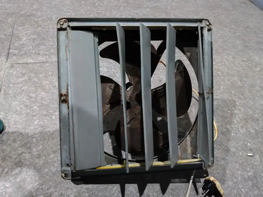 Exhaust fan besi KDK