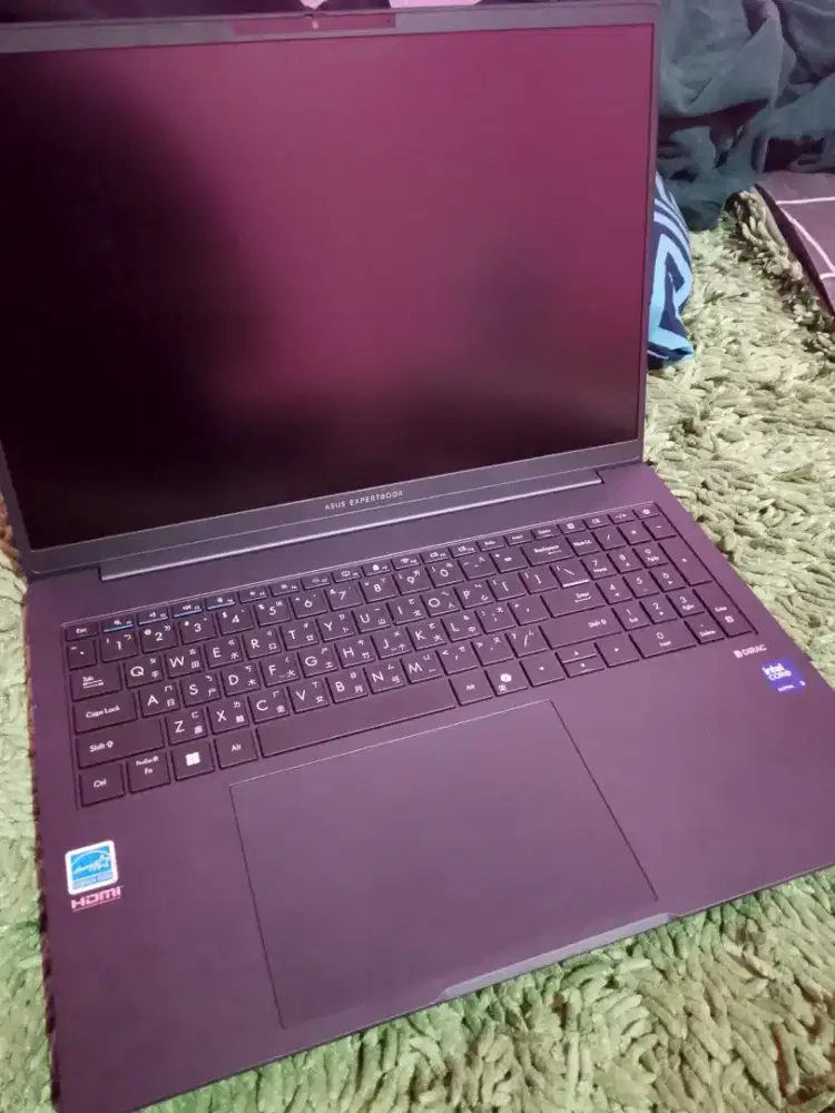 Dijual Laptop Asus Expertbook B3 Intel Core Ultra 5 Ram 16Gb/1TB.