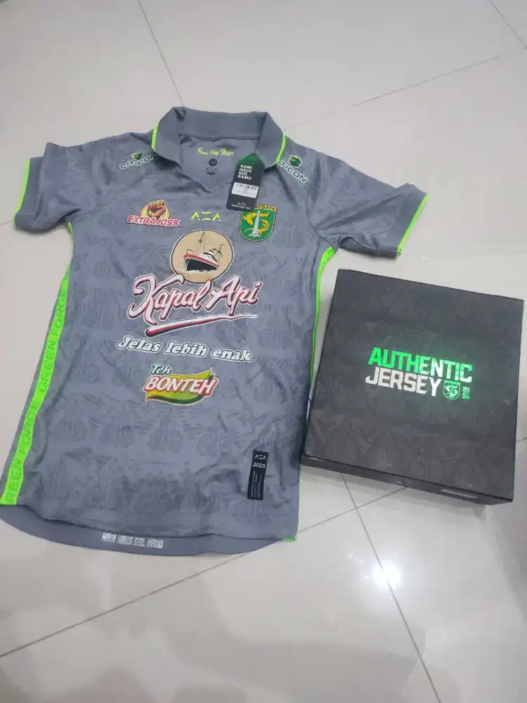 Jersey Persebaya dan Box nya Ori size XS