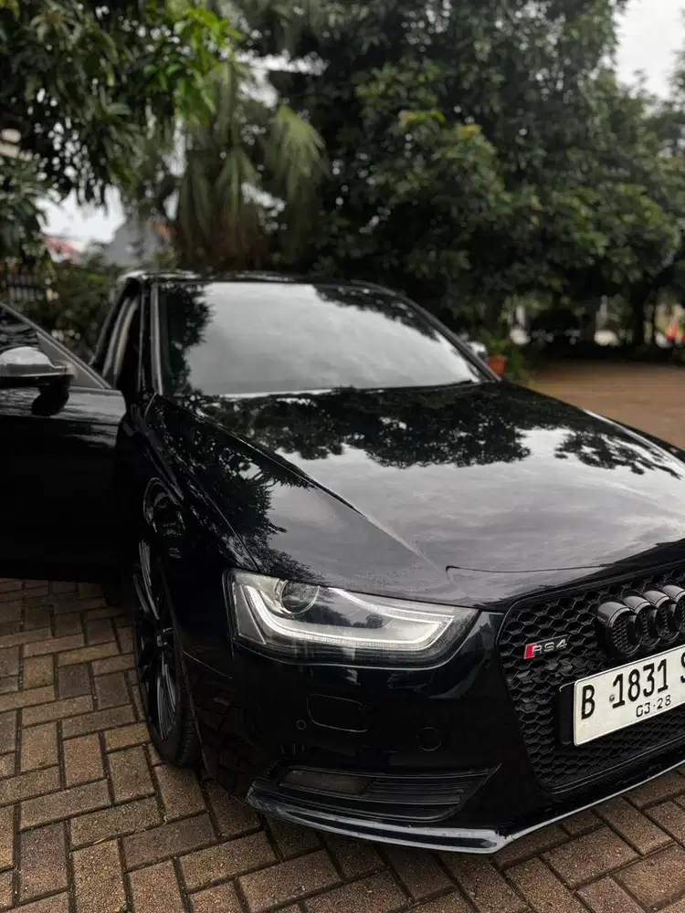 Audi A4 1.8T TFSI 2012