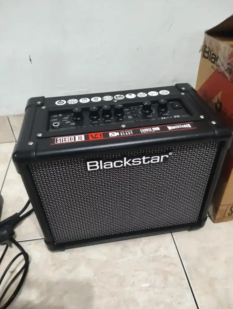 Ampli Gitar Blackstar ID : Core V4