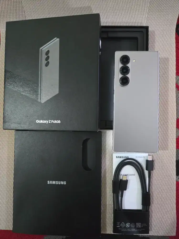 SAMSUNG Z Fold 6 12/256 GB