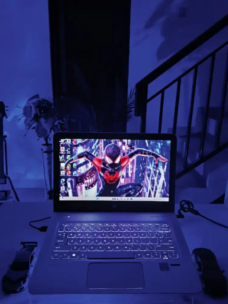 HP ENVY 13-F24 LAYAR QHD+ Superslim Premium Edition