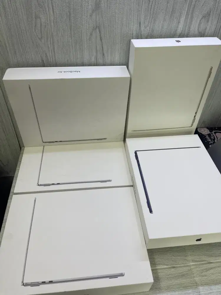 MACBOOK AIR M5 13 16/512GB baru segel original garansi inter