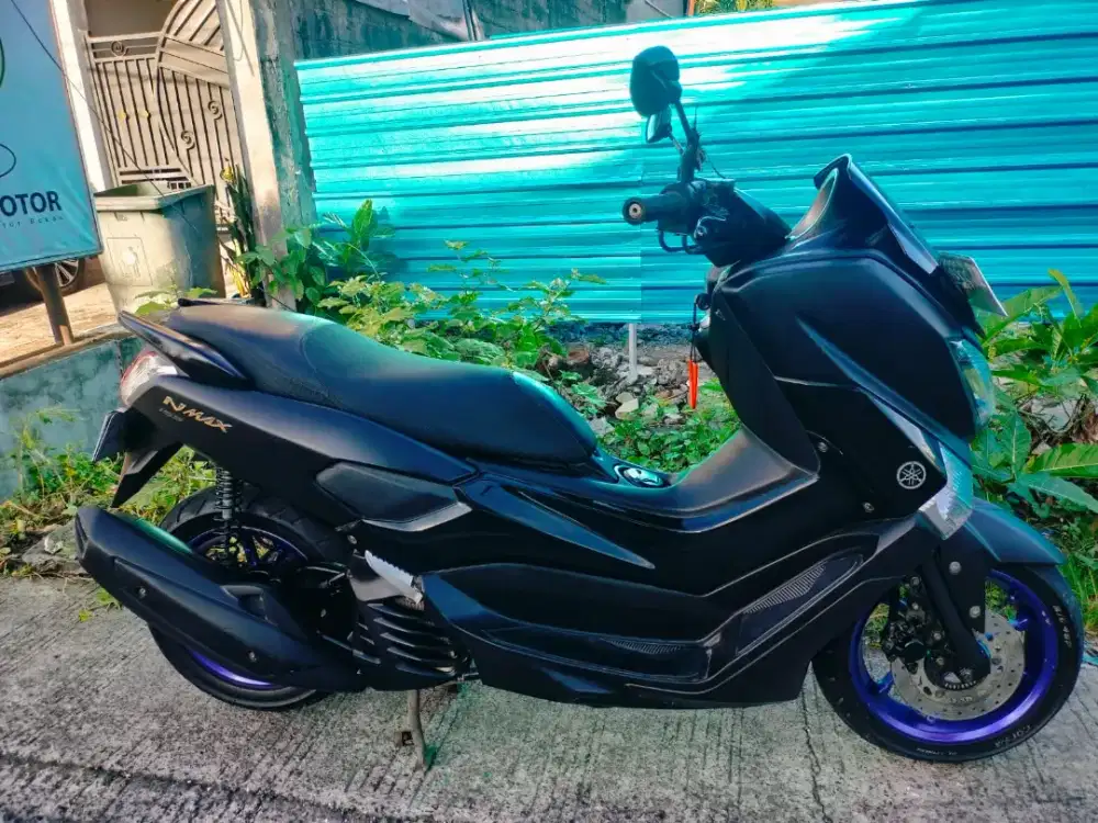 Nmax hitam Deva motor