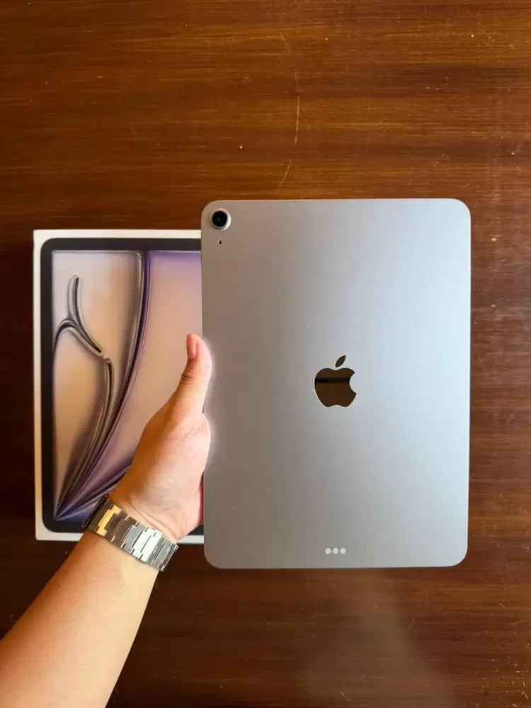 IPAD AIR 7 M3 256gb FULLSET LIKE NEW BH 100% (GARANSI ON)