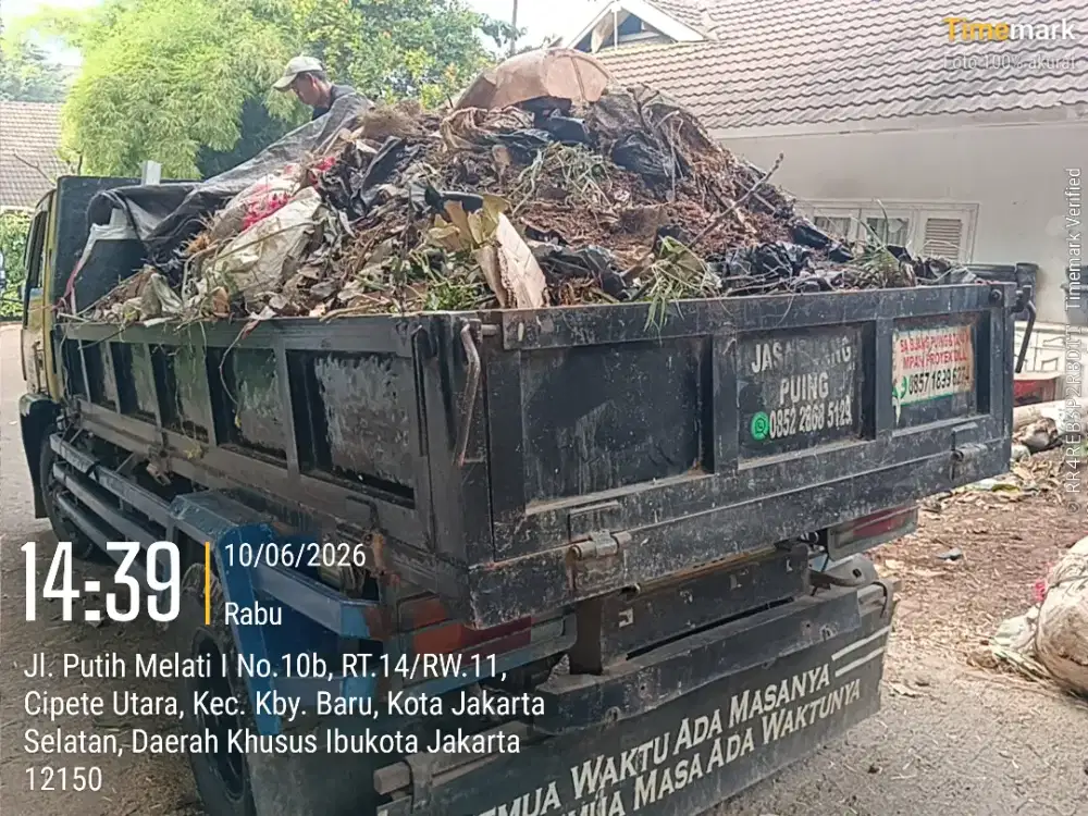Jasa buang puing dan tanah