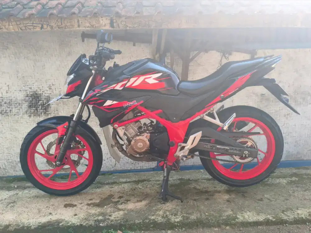 CB 150R streetfire 2019