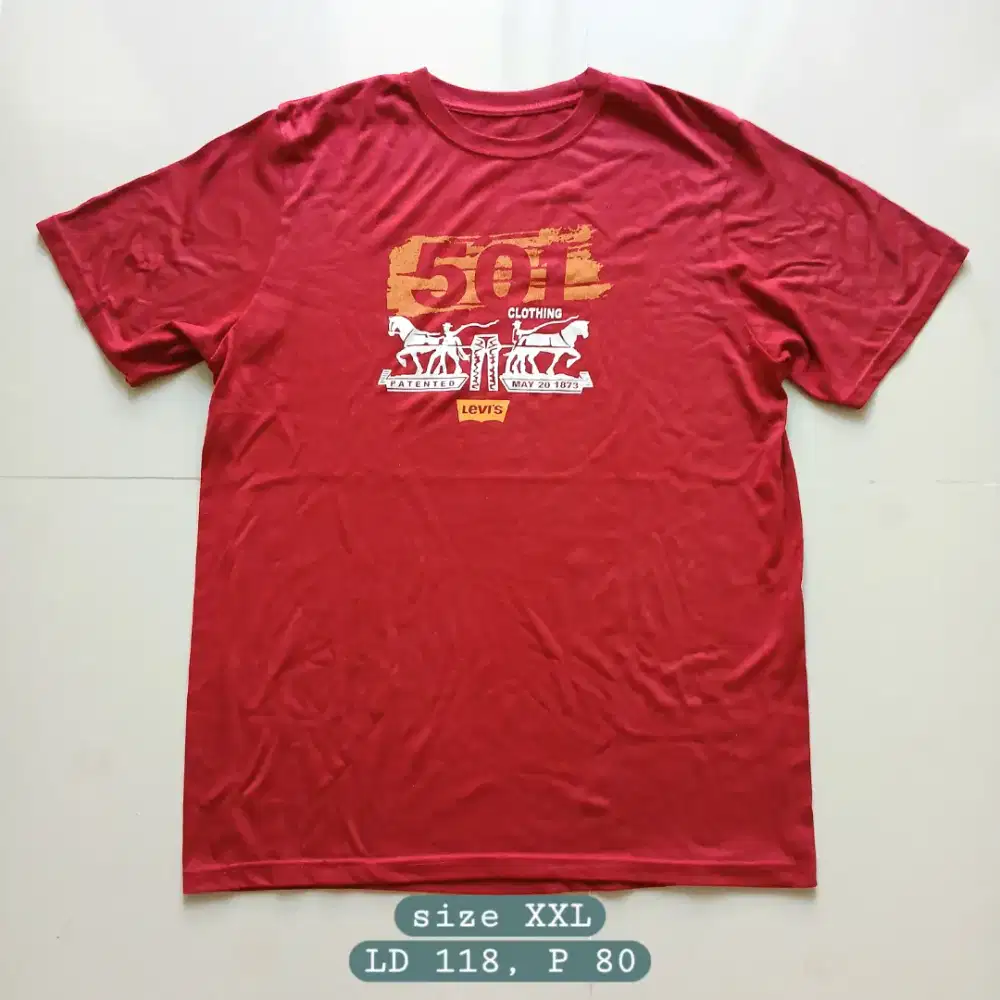 Kaos t-shirt pria LEVIS sablon sz XXL, preloved