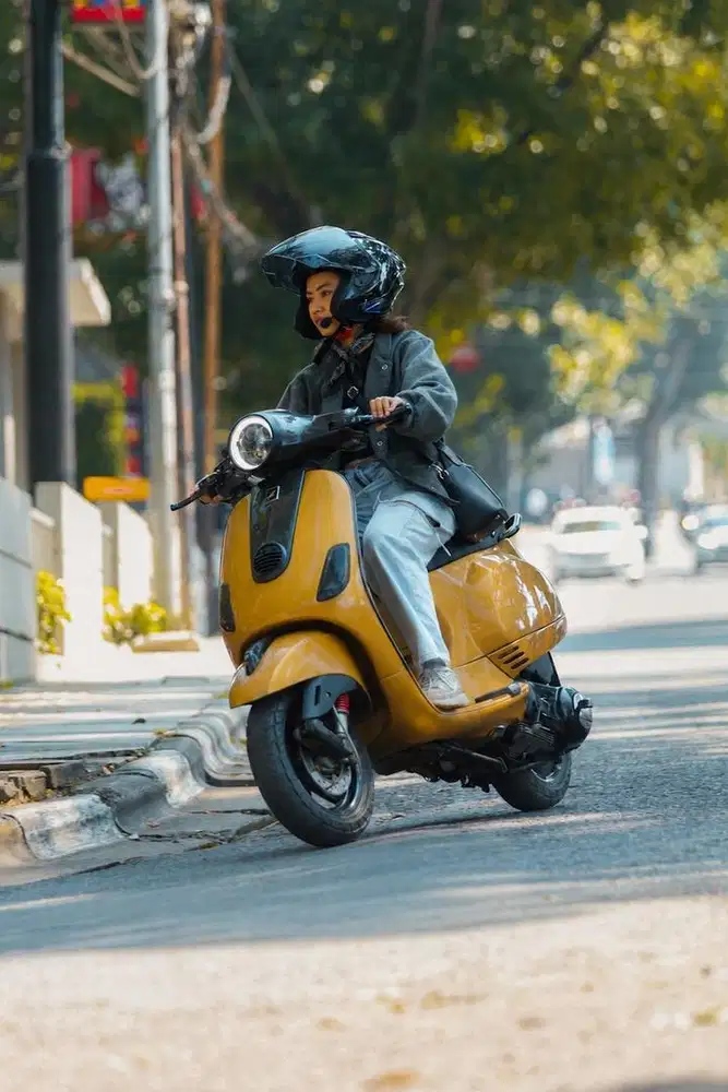 Vespa lx 150cc ie 2012 modif lumayan
