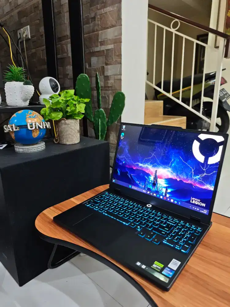 Laptop Lenovo Legion 15IRX10 RTX5060 I7 14700HX x rog msi nitro tuf