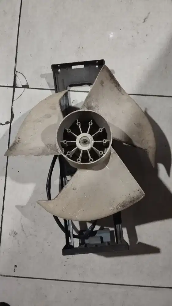 Kipas out door AC
