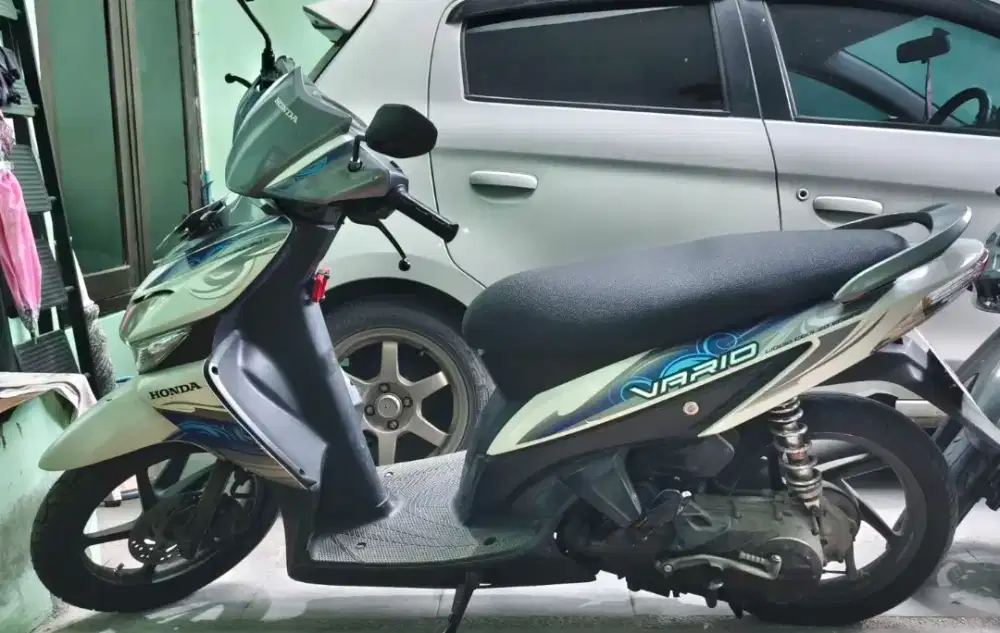 Vario 2010 mati plat - pajak