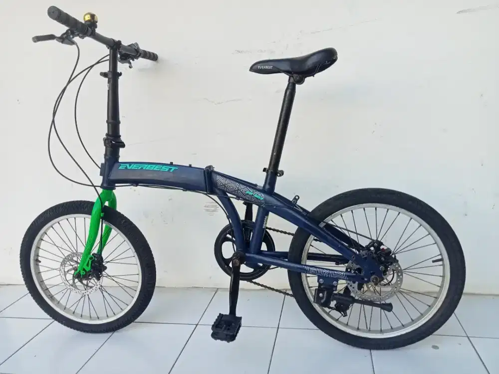 Sepeda lipat cakram 20 Everbest mulus bekas murah