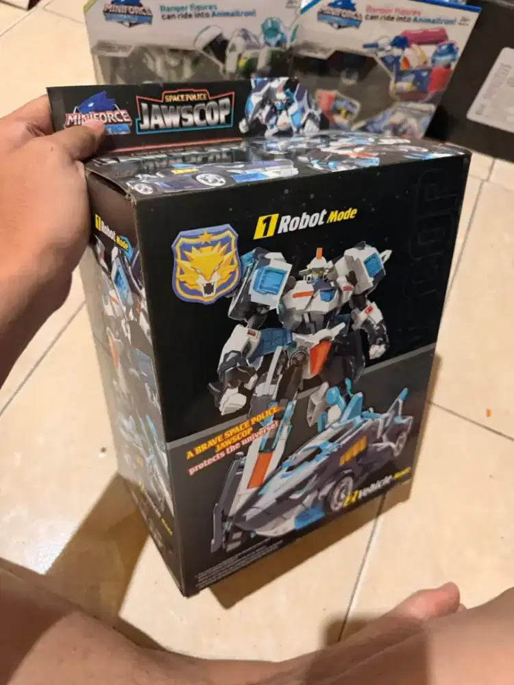Minan robot berubah bentuk Miniforce animaltron space police jawscop
