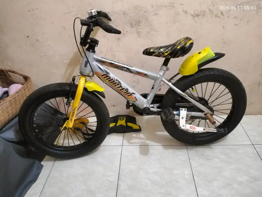 Jual butuh Sepeda anak Uukuran 18 inch Mash Komplit
