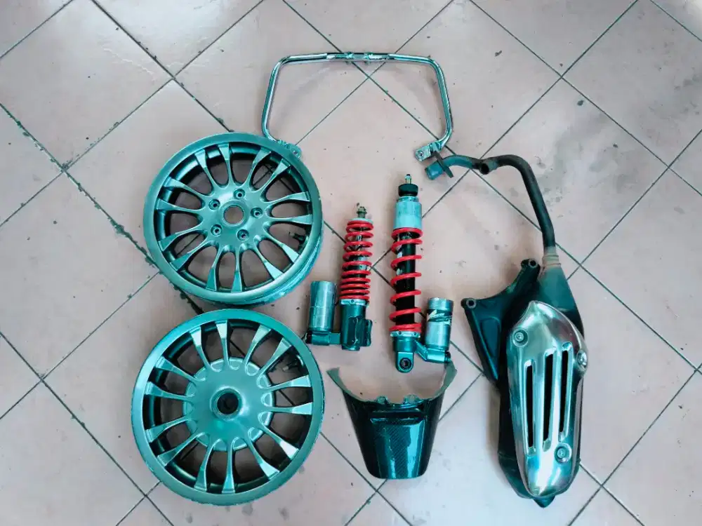 Part Vespa Matic Sprint (velg knalpot Behel skok Selebor karbon)