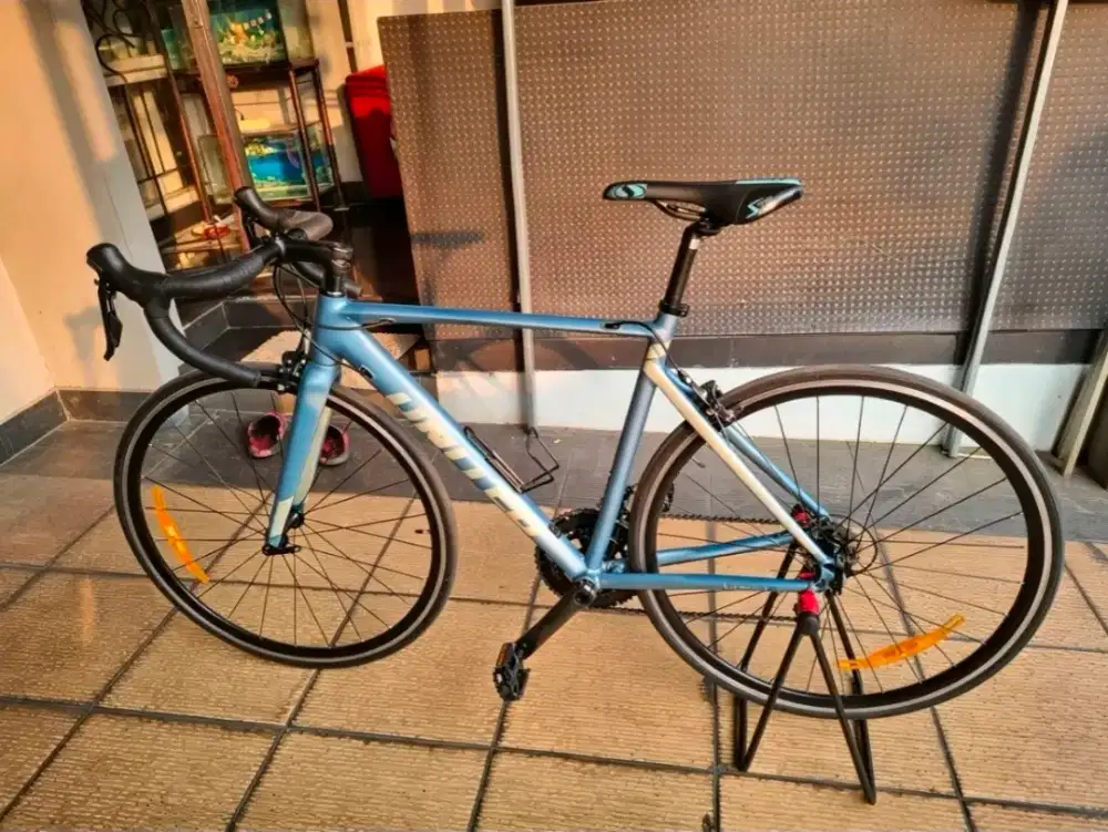 Road Bike United 700C Vitessa 2.0 Like New