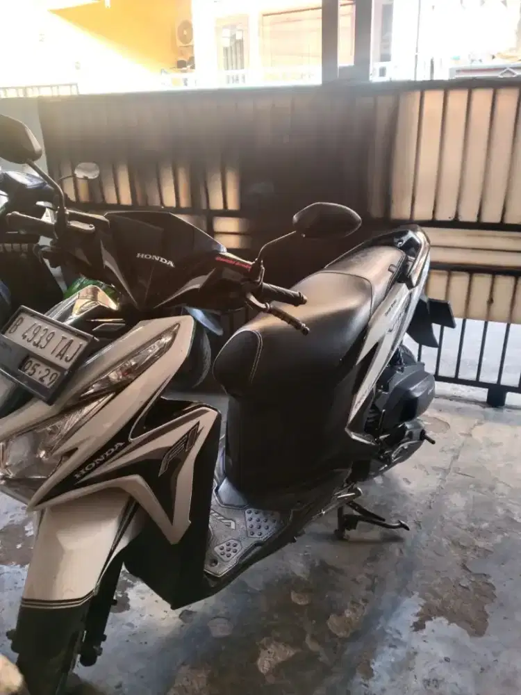 Jual Vario kzr 125 THN 2014