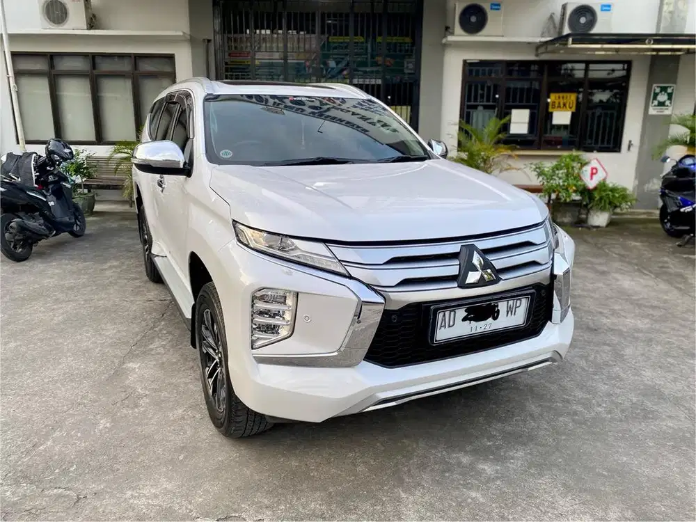 Pajero Sport 4x2 Dakar Solar