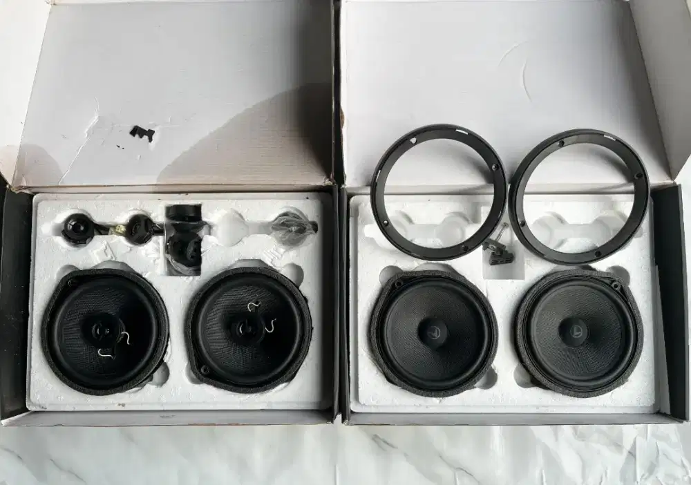 Speaker pintu venom