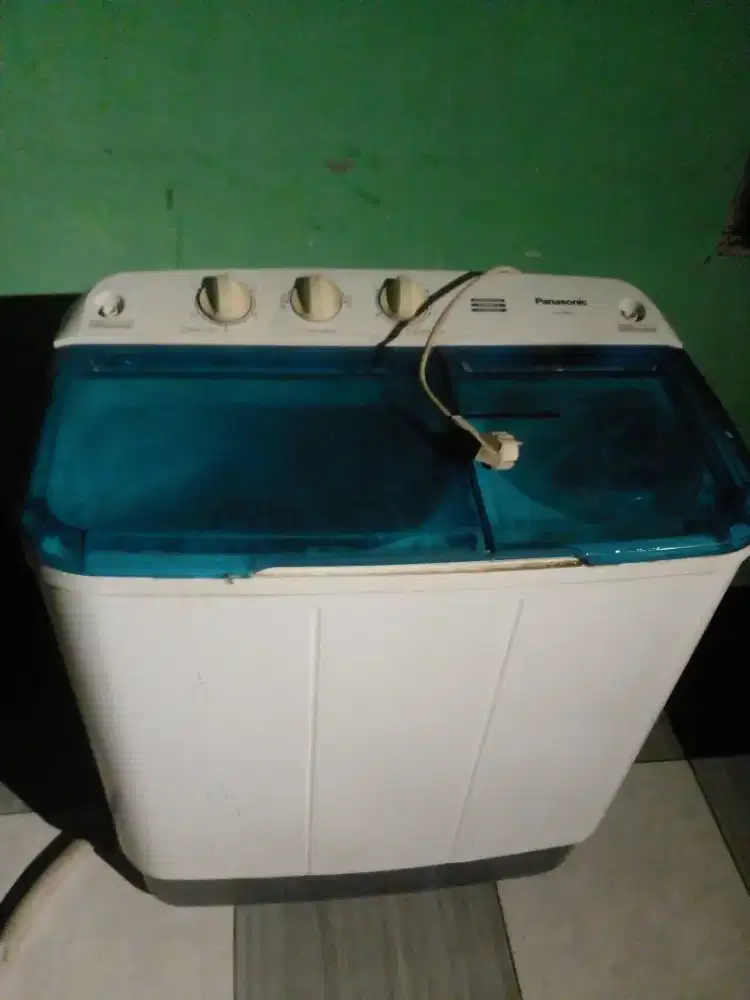 Mesin cuci 2 tabung...yg minat utk servis