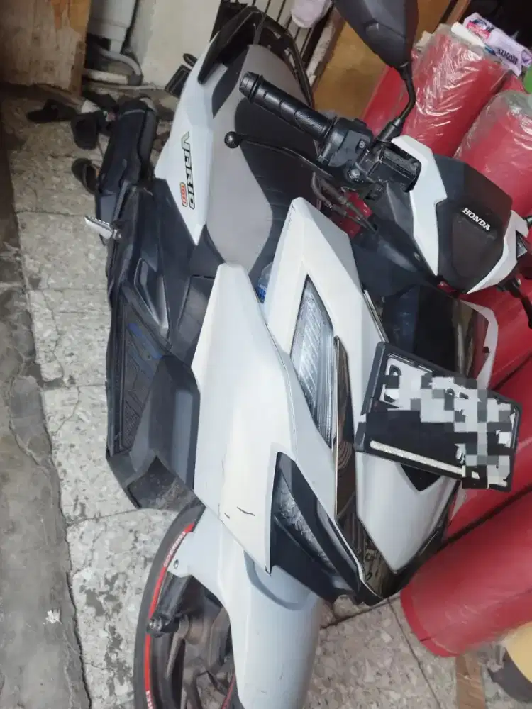 Motor Vario 160 ABS ( warna putih ) siap pakai