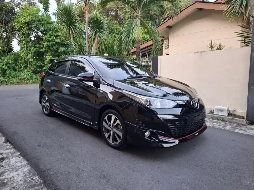 Toyota Yaris S TRD Sportivo 7 Airbags 2020 Istimewa Km Low