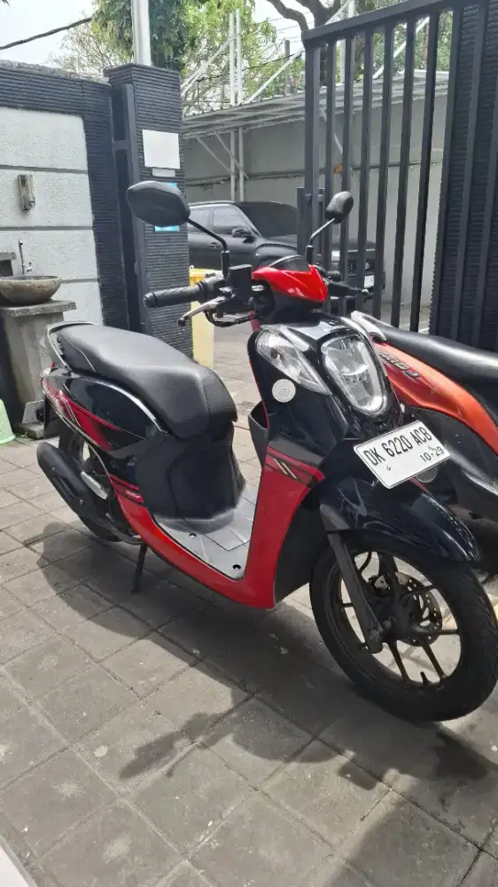Rental motor bulanan
