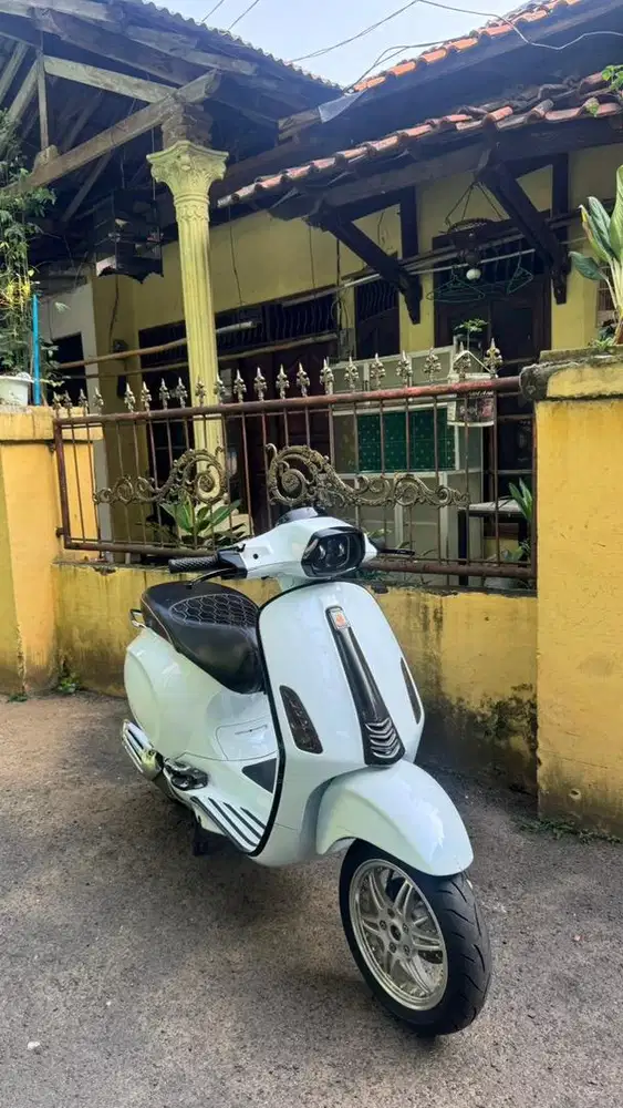 Vespa Sprint 2015 Putih