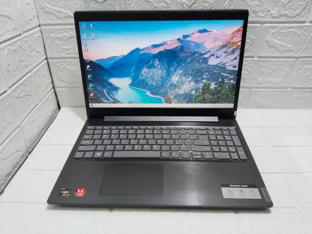 Laptop Ryzen 3 3200U Ram 4 GB Hardisk 1TB Mulus