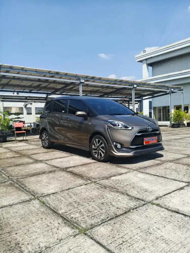 Toyota Sienta Q 2019