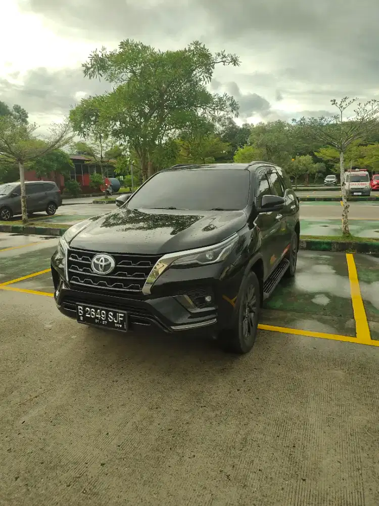 New fortuner VRZ 2.4 diesel matic km 80rb mulus terawat