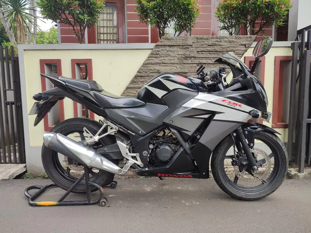HONDA CBR K45 TAHUN 2014