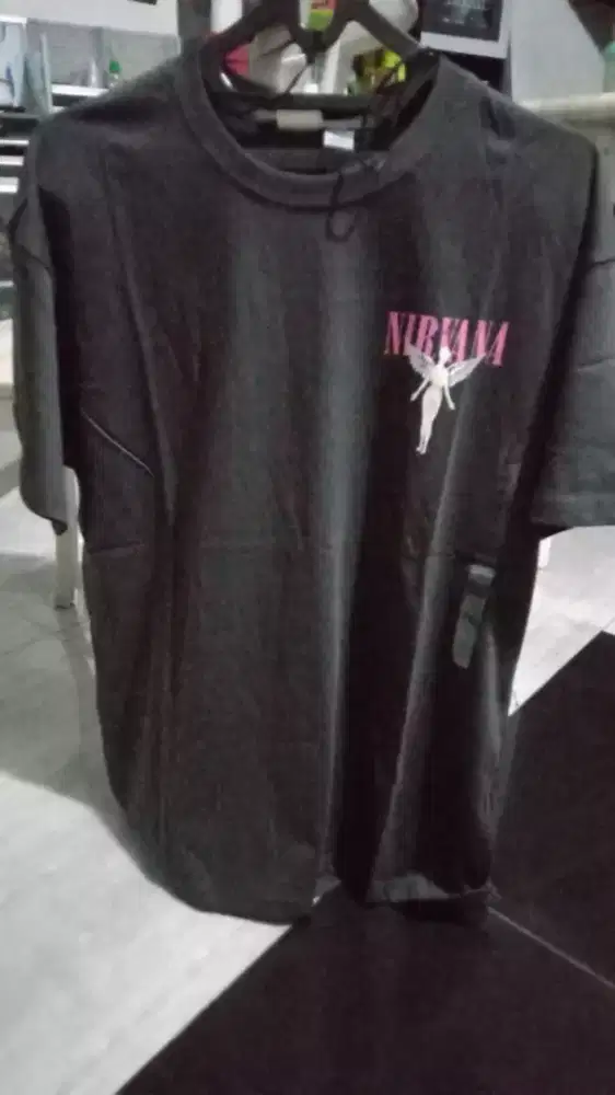 Kaos H&M Nirvana
