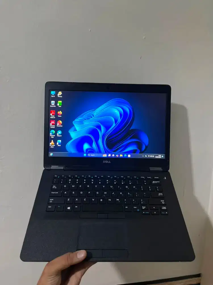 Jual Cepat Laptop Dell Latitude E7470 Core i7 Ram 8/512 GB