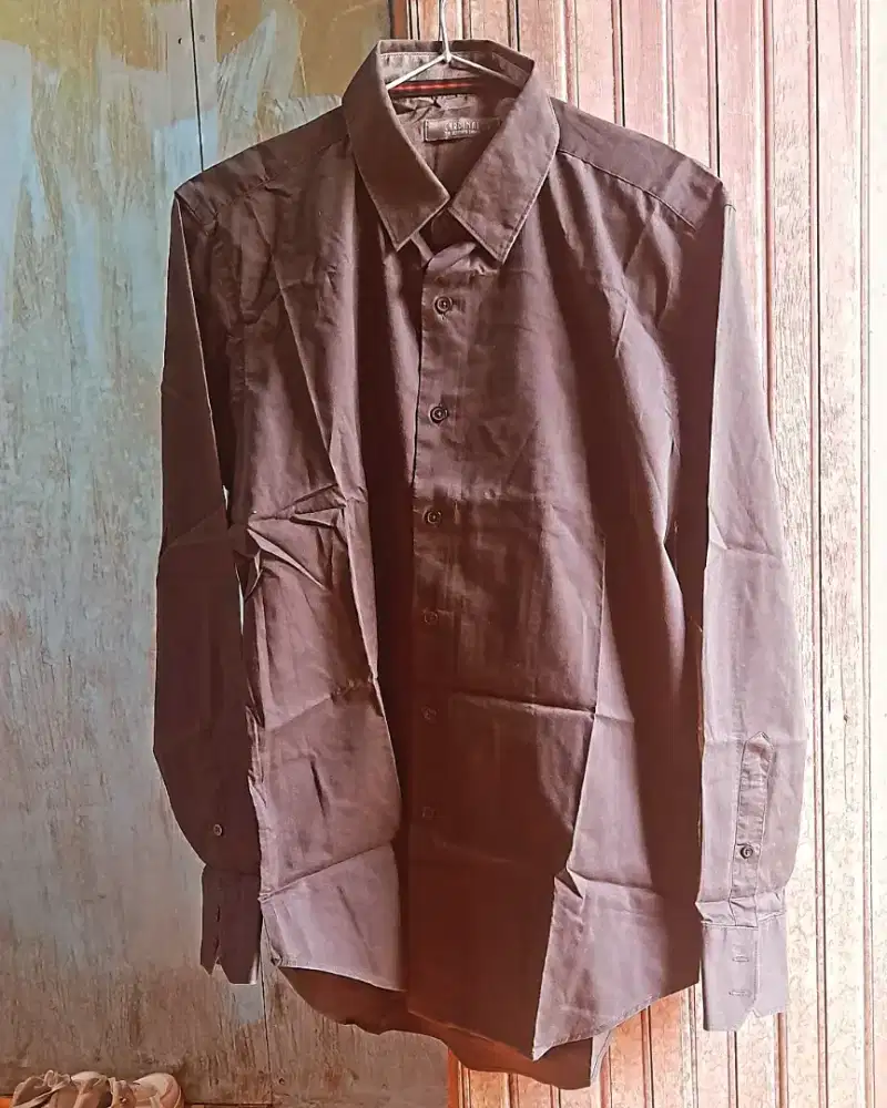 Kemeja Panjang Hitam Cardinal