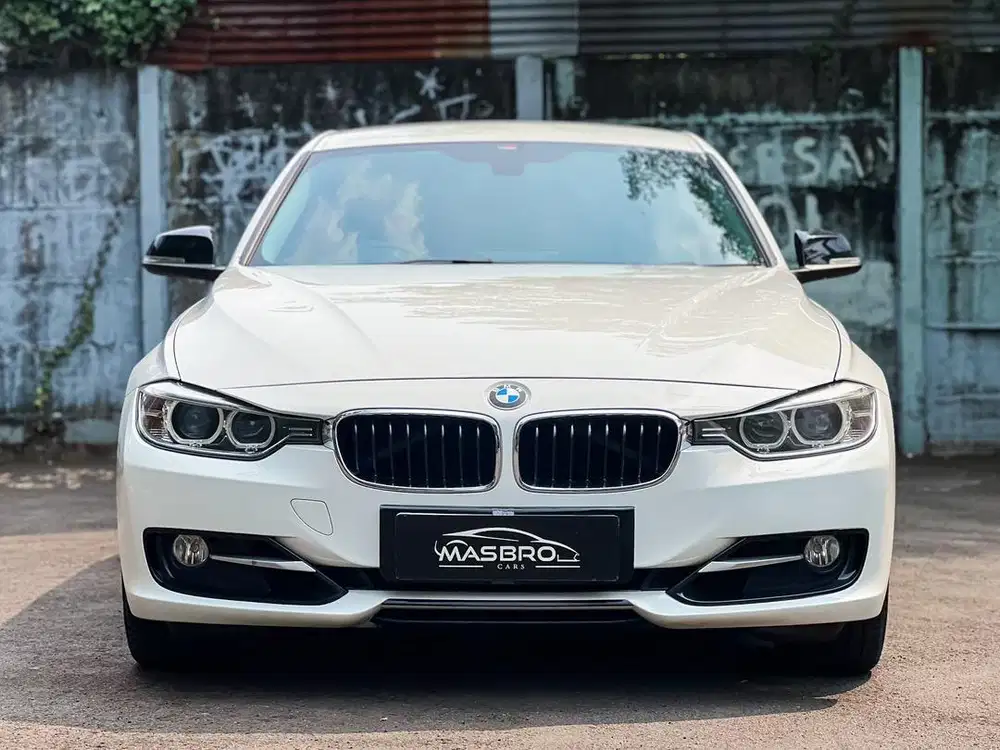 BMW 320i Sport 2013