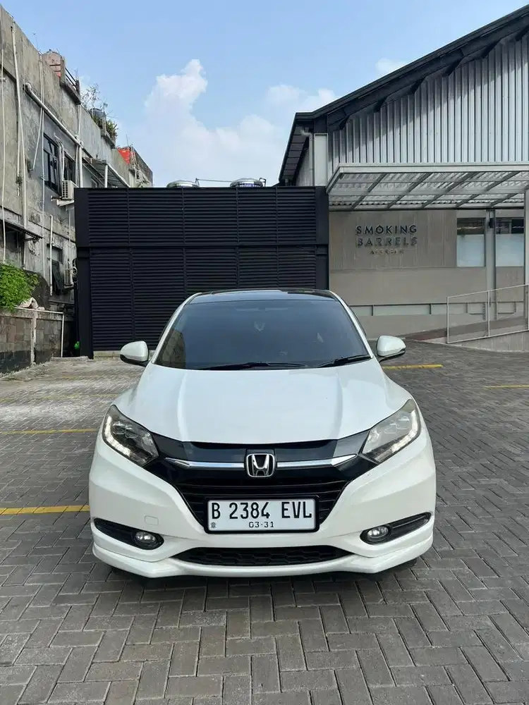 HRV PRESTIGE 2015 WHITE DIJUAL
