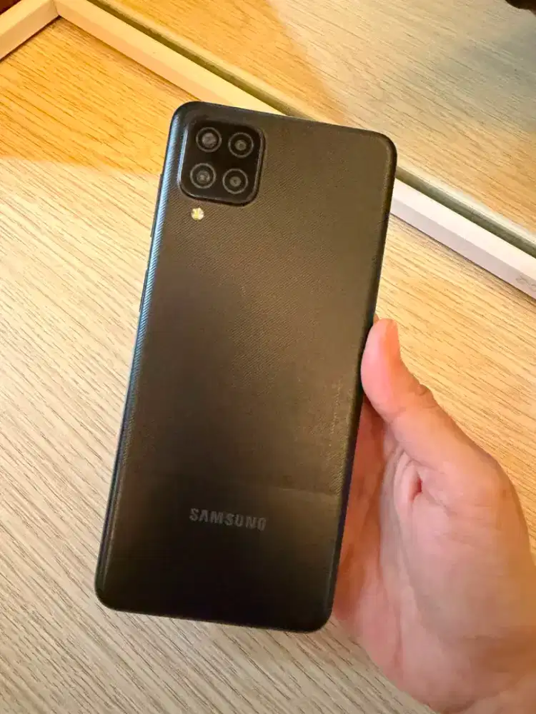 Samsung a12 ram6 /128pemkaian cewe