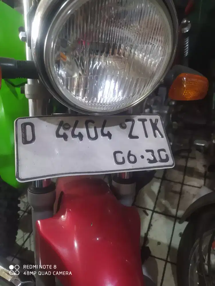 SUZUKI THUNDER 250CC TH 2005 KONDISI 99% GRESS (KM 8RB ASLI)