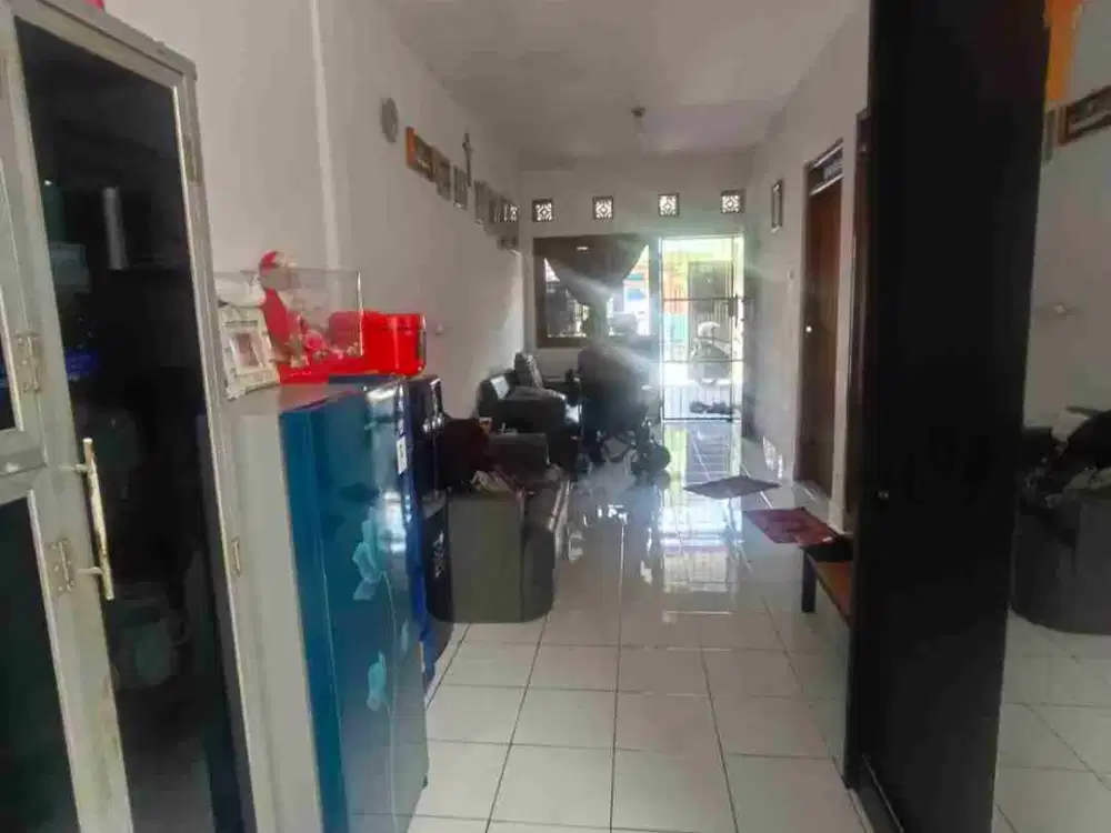 Rumah Cantik di sayap taman kopo indah